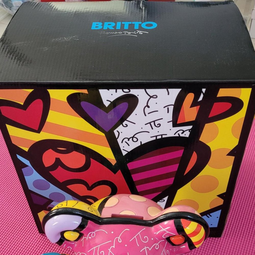 SOLD - XL 10"H Piggy Bank ROMERO BRITTO 'Hope Bear' Retired and Rare - Picture 16 of 16